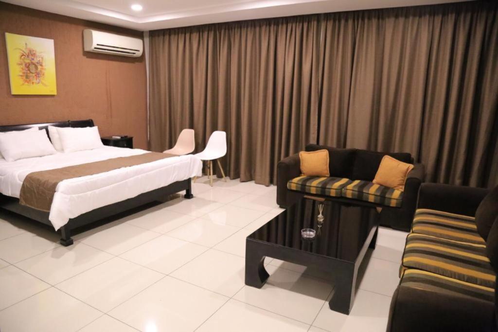 Bed and Breakfast Lavida à Abidjan Chambre photo
