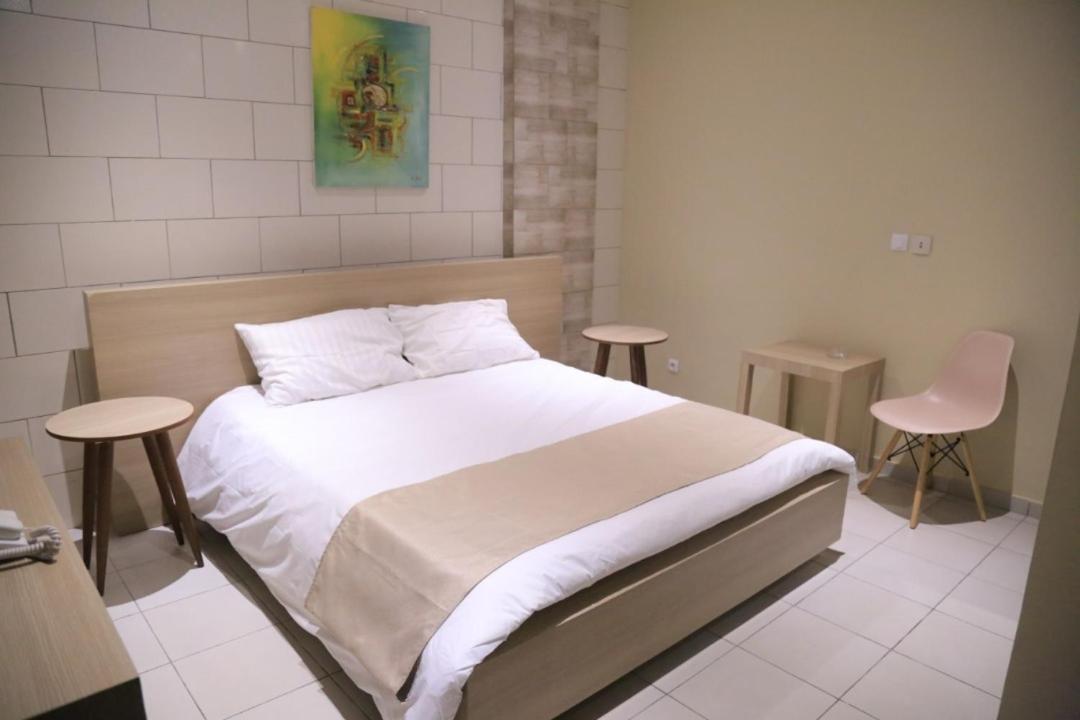 Bed and Breakfast Lavida à Abidjan Extérieur photo