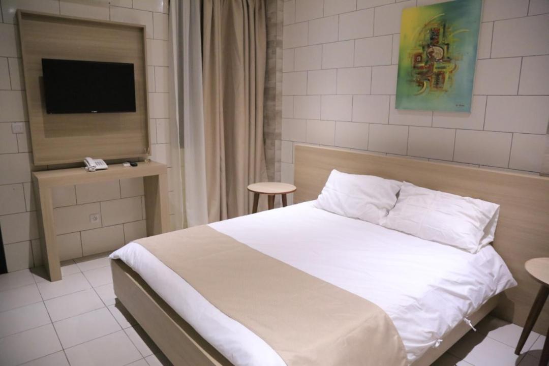 Bed and Breakfast Lavida à Abidjan Extérieur photo